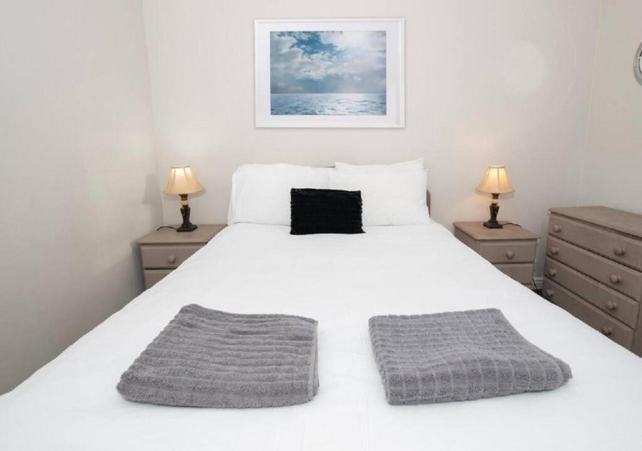 Cormorant - Beautiful 2 Bed Apartment With Sea Views Old Town Scarborough Bagian luar foto