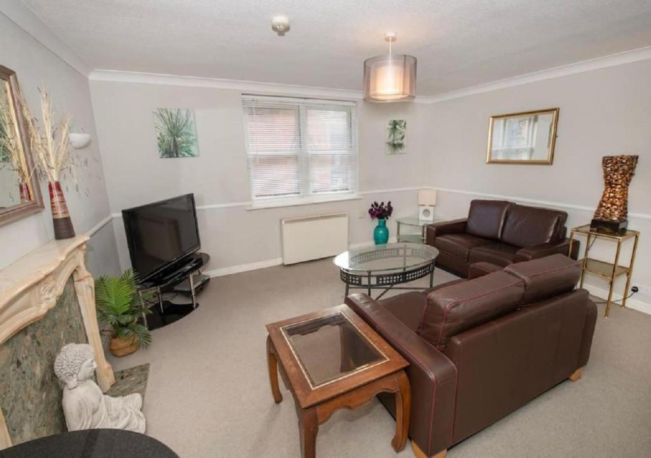 Cormorant - Beautiful 2 Bed Apartment With Sea Views Old Town Scarborough Bagian luar foto